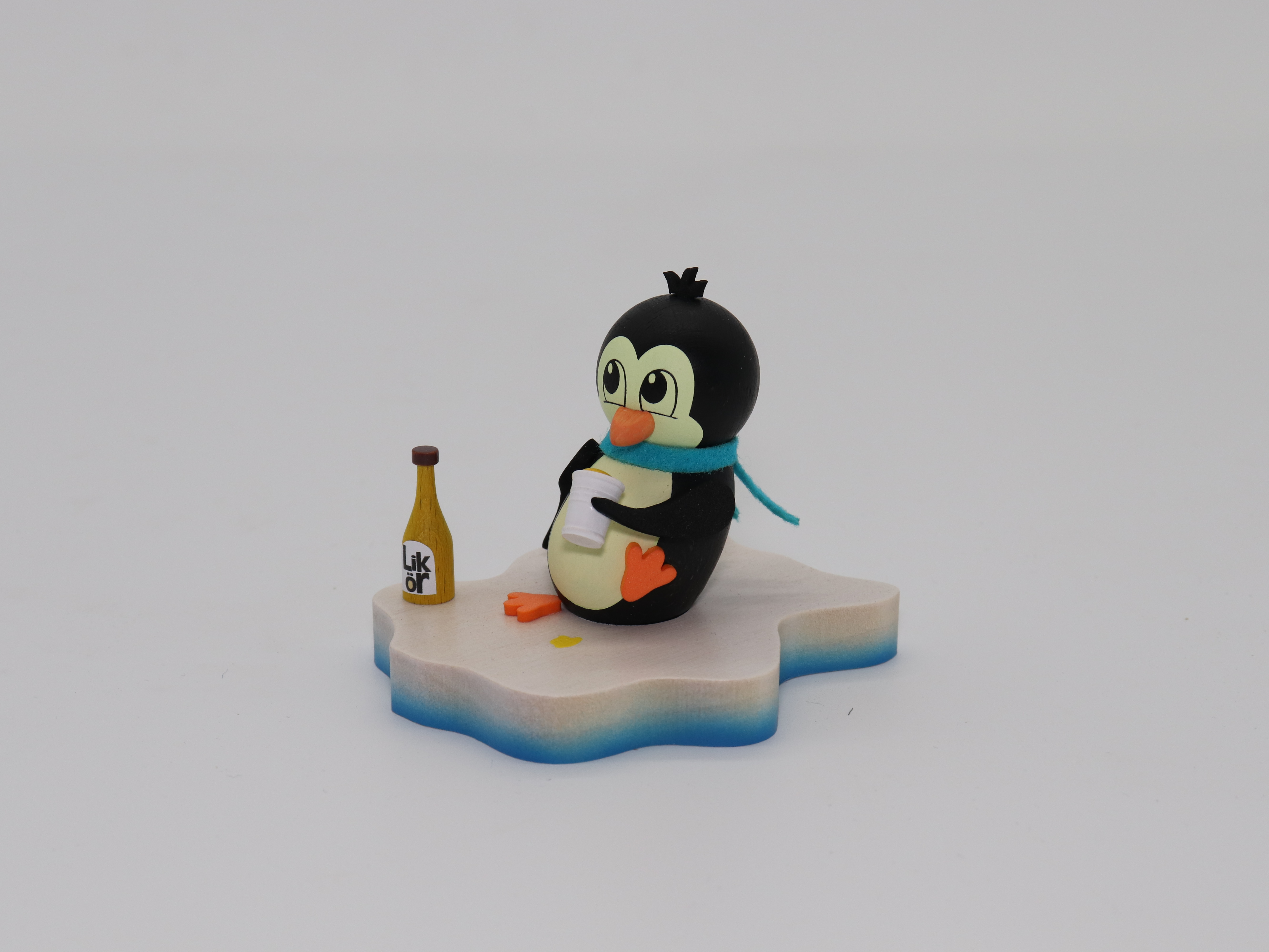pinguin-auf-eisscholle-beschwipst-20-ullrich-kunsthandwerk-paul-ullrich-volkskunstbestehen