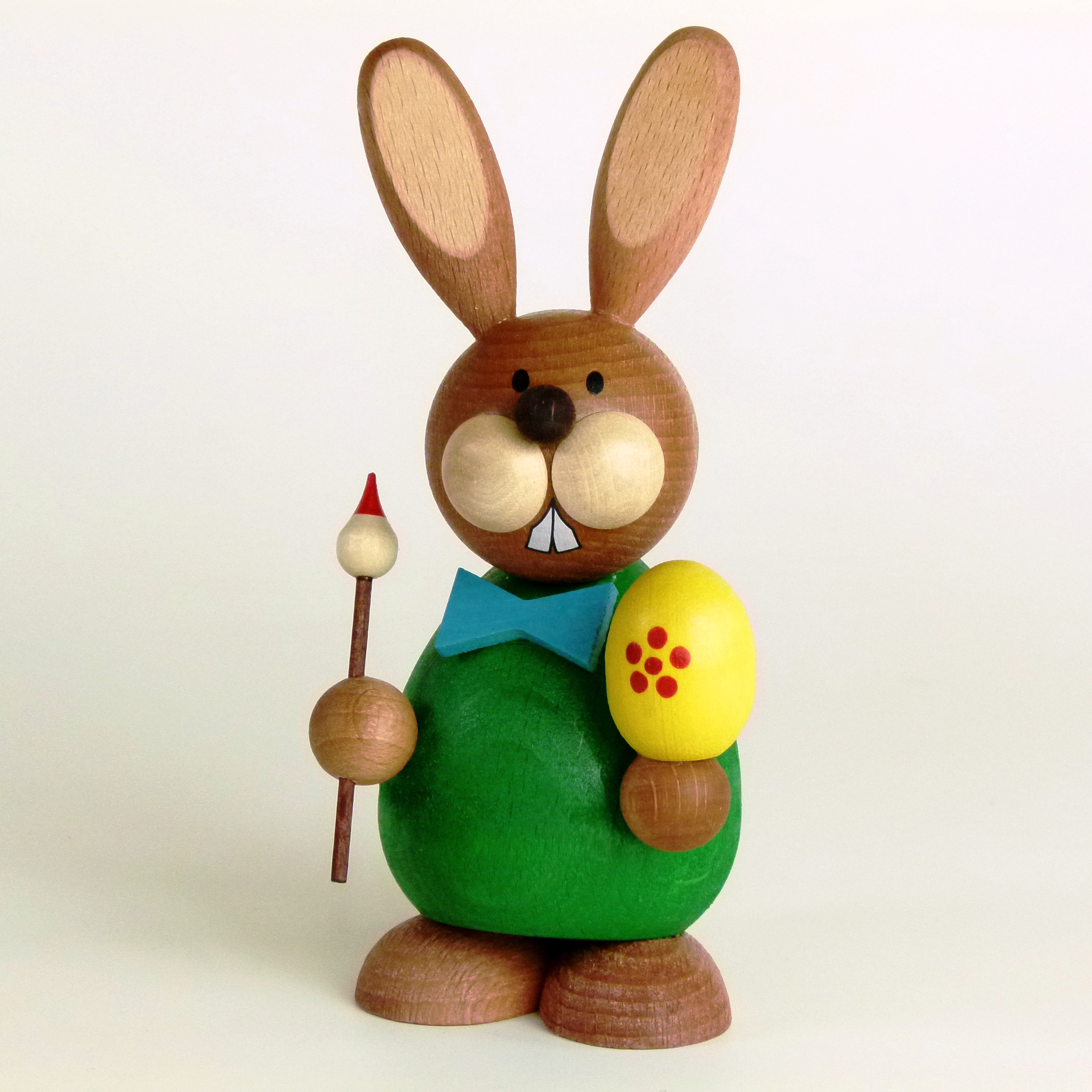Osterdekoration Osterhase stehend mit Pinsel und Ei kaufen