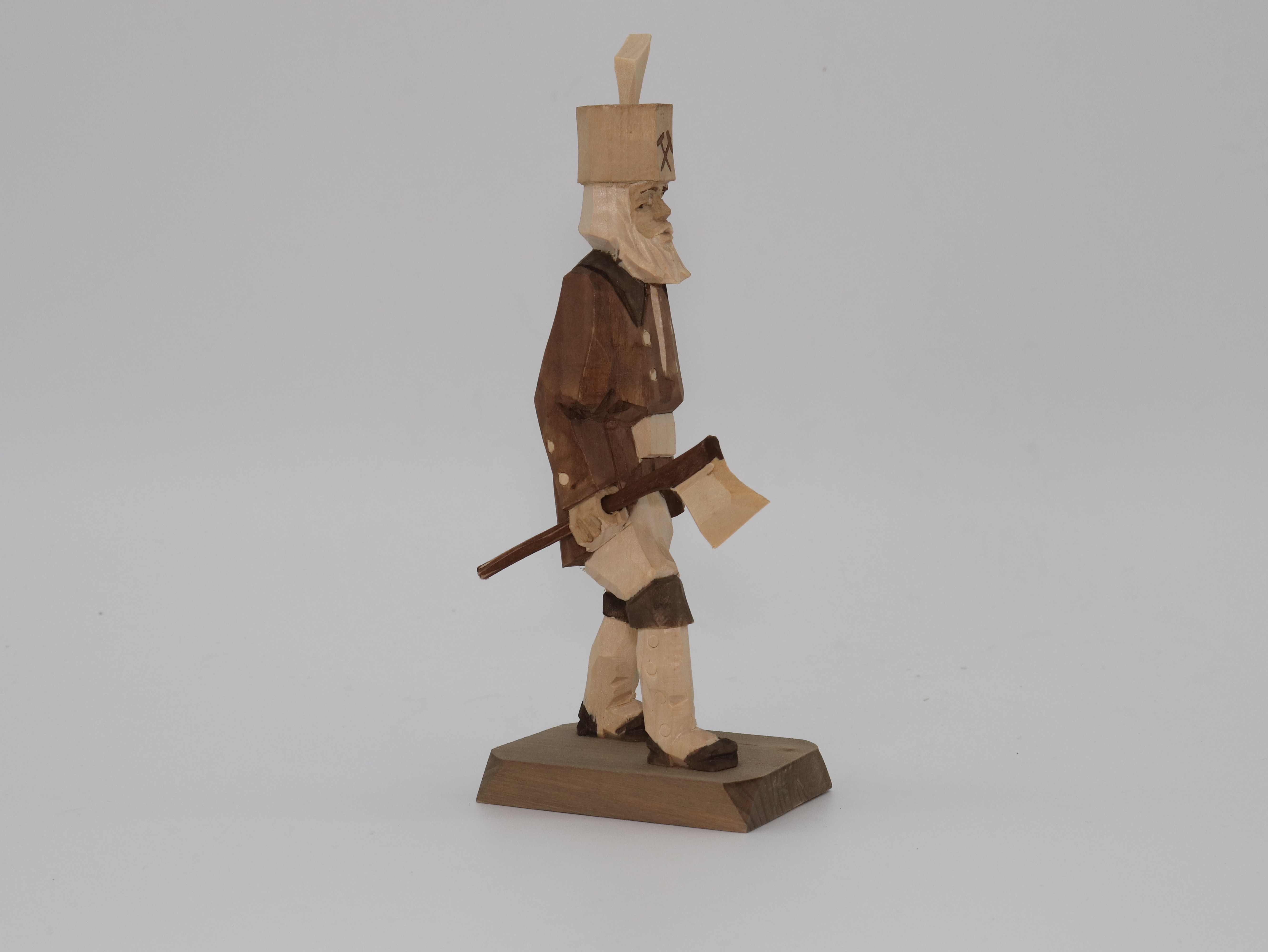 bergmann-17-cm-geschnitzt-und-lasiert-20-ullrich-kunsthandwerk-paul-ullrich-volkskunstbestehen