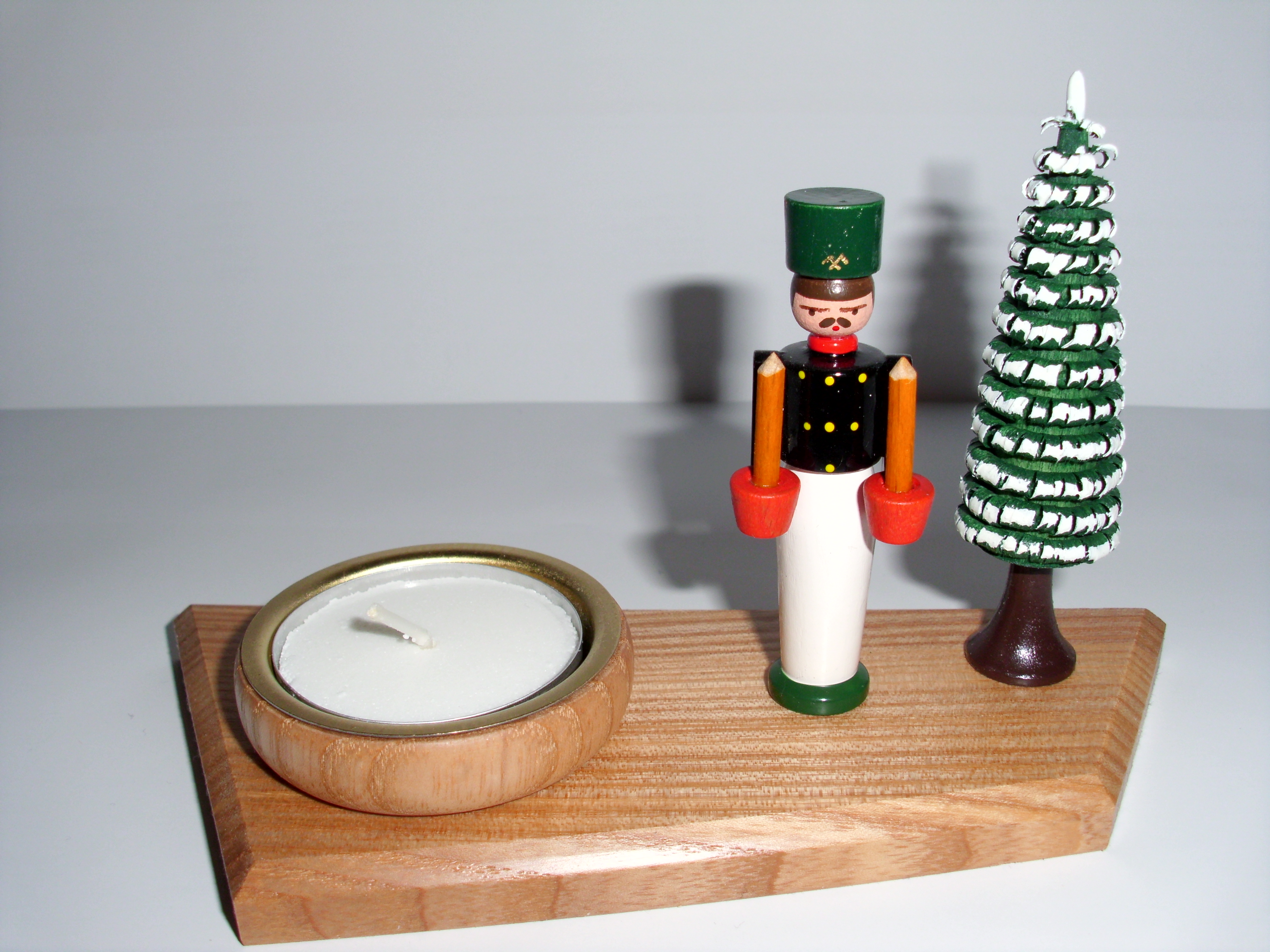 teelichthalter-bergmann-10-ullrich-kunsthandwerk-paul-ullrich-volkskunstbestehen teelichthalter-bergmann-10-ullrich-kunsthandwerk-paul-ullrich-volkskunstbestehen