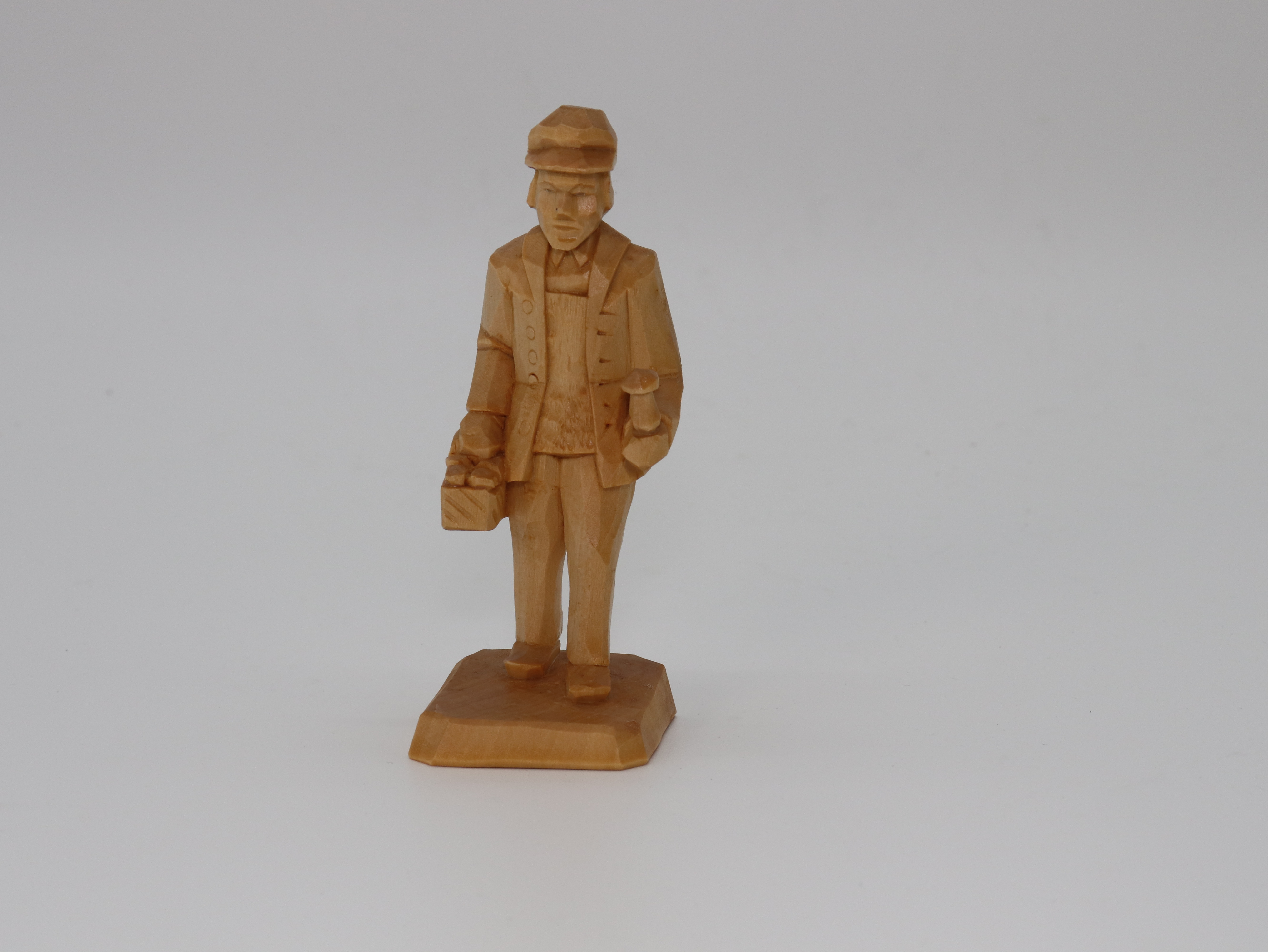 waldfiguren-geschnitzt-11-cm-gro?-4er-set-100-ullrich-kunsthandwerk-paul-ullrich-volkskunstbestehen